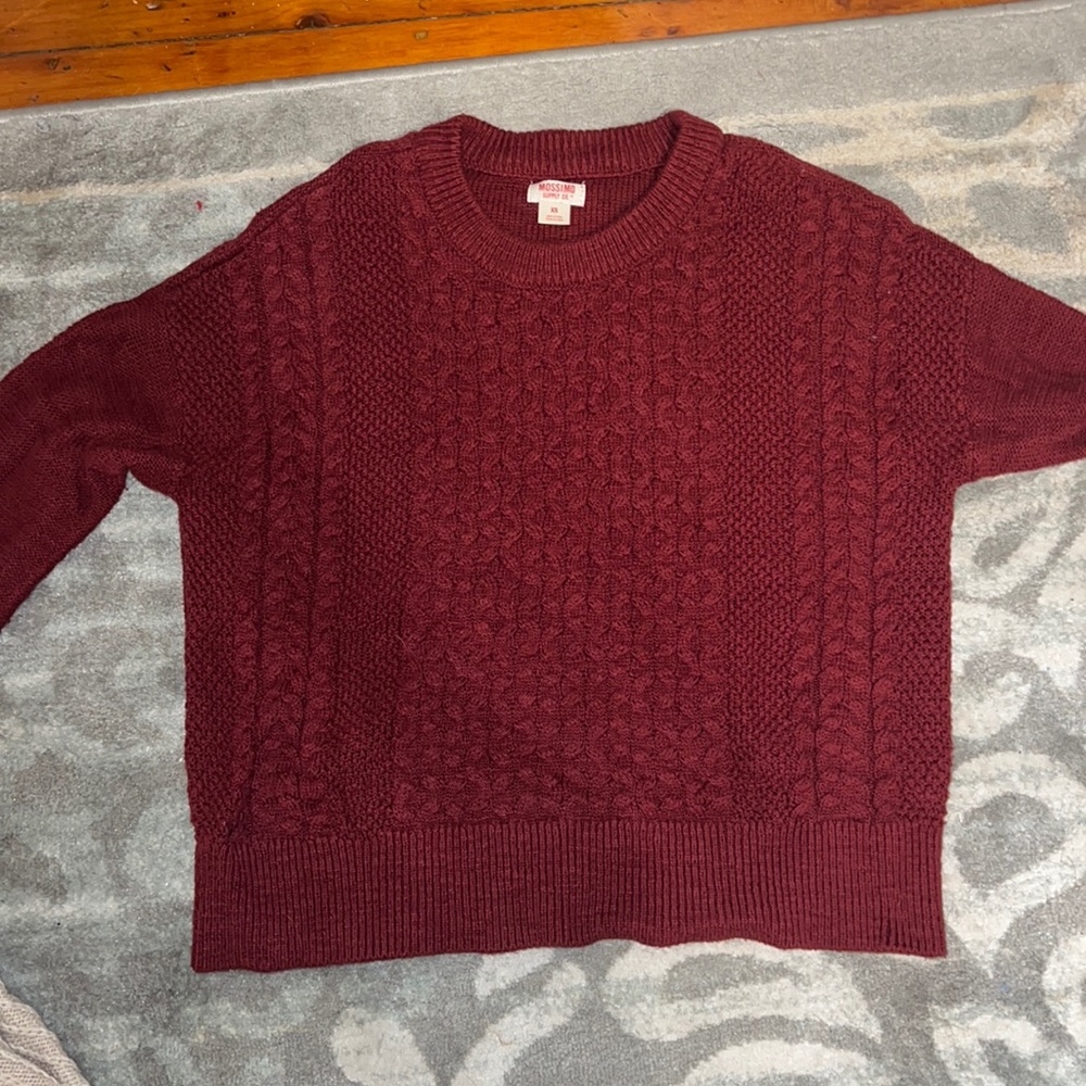 Long sleeve XS maroon sweater